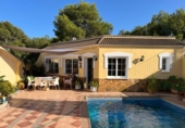 Xalet independent amb terreny en venda a la España, la Nucia, ref.: TR264030 foto