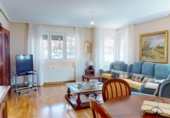 Дом с участком на продажу в городе Renedo de Piélagos Фото
