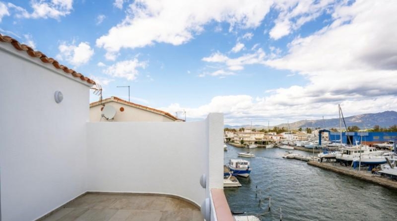 Gerona - Empuriabrava - 220m2