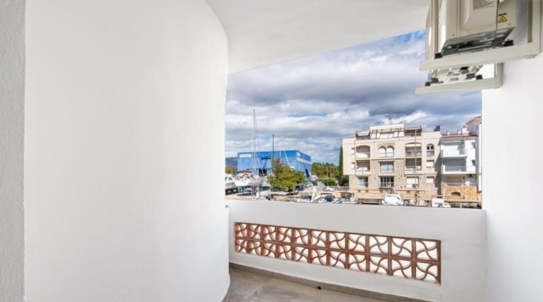 Gerona - Empuriabrava - 220m2