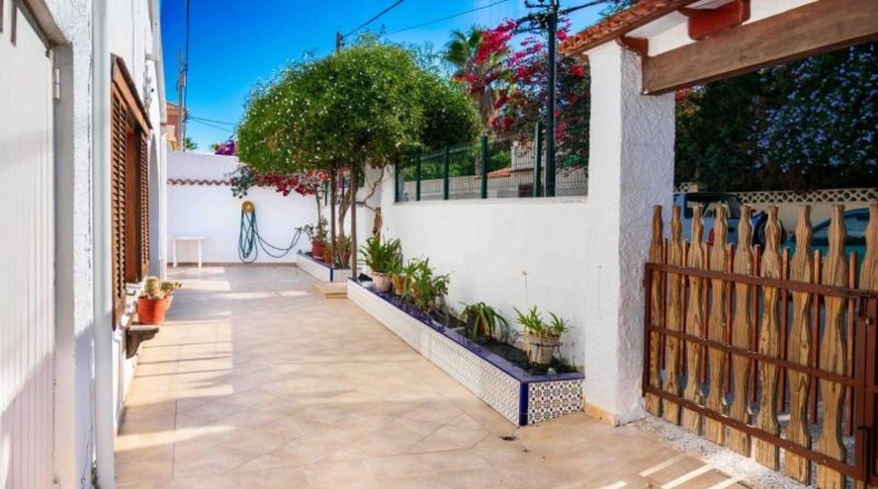 Alicante - Alfaz del Pi - 450m2