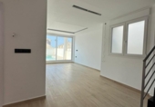 Chalet independiente con terreno en venta en la España, Torrevieja, ref: TR368732 foto