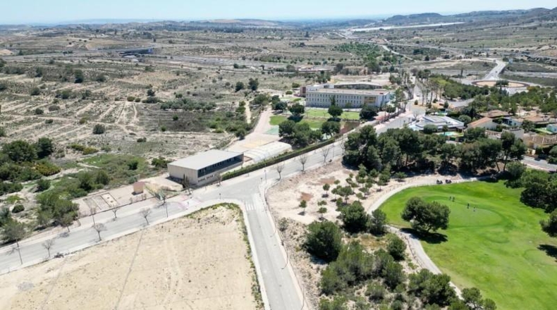 Alicante - Monforte del Cid - 750m2