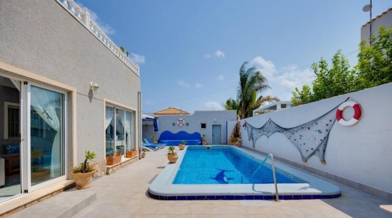 Alicante - Дехеса де Кампоамор - 660m2