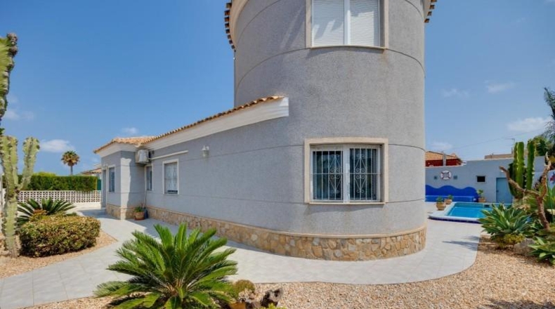 Alicante - Дехеса де Кампоамор - 660m2