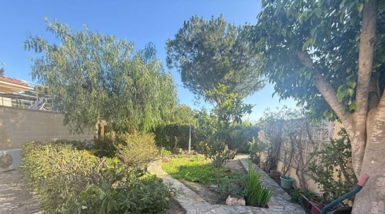 Alicante - Dehesa de Campoamor - 1250m2