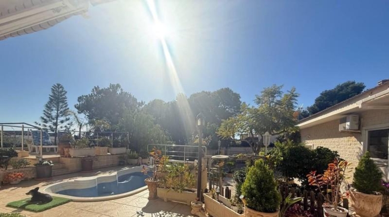 Alicante - Dehesa de Campoamor - 1250m2