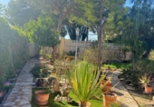 Chalet independiente con terreno en venta en la España, Orihuela, ref: TR224444 foto