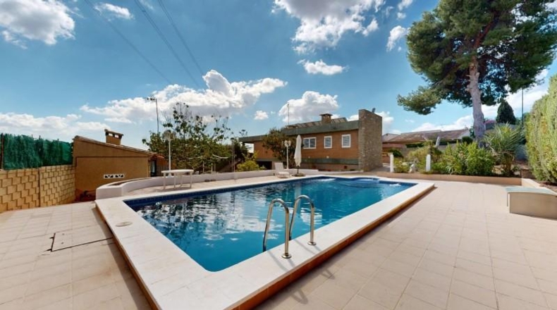 Valencia - Torrente - 1700m2