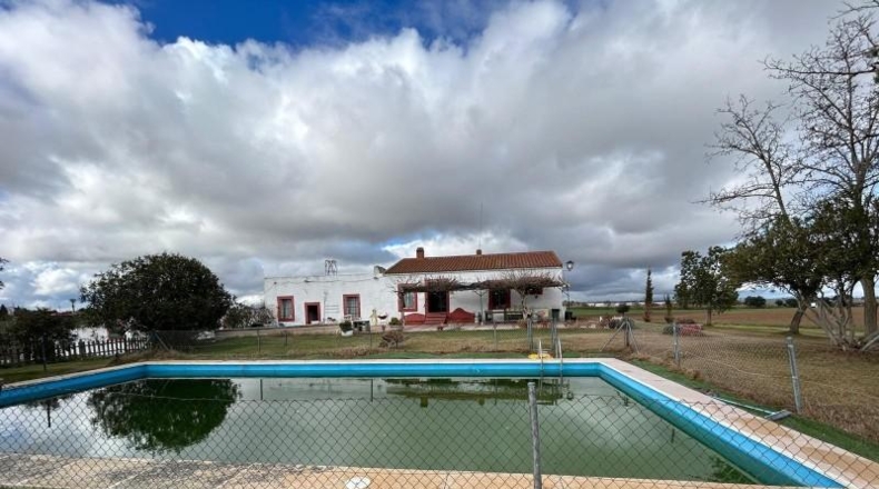 Бадахос - Badajoz - 22000m2