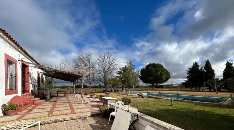 Бадахос - Badajoz - 22000m2