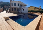 Chalet independiente con terreno en venta en la España, L'Alfàs del Pi, ref: TR160718 foto