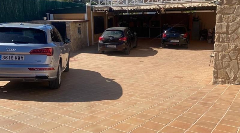 Alicante - Alfaz del Pi - 858m2