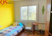 Отдельно стоящий дом с участком на продажу в городе Llagostera Фото