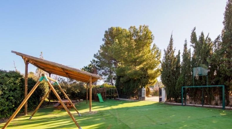 Alicante - Sax - 6100m2