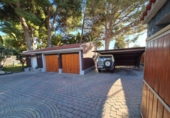 Chalet independiente con terreno en venta en la España, Elda, ref: TR236077 foto