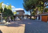 Chalet independiente con terreno en venta en la España, Elda, ref: TR236077 foto