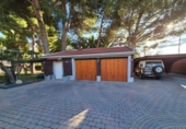 Chalet independiente con terreno en venta en la España, Elda, ref: TR236077 foto