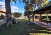 Chalet independiente con terreno en venta en la España, Elda, ref: TR236077 foto