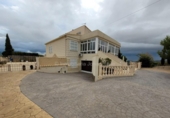 Casa de camp amb terreny en venda a la España, Relleu, ref.: TR333555 foto