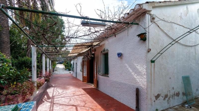 Alicante - Benidorm - 10000m2
