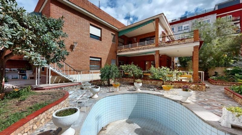 Valencia - Torrente - 557m2