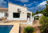Chalet independiente con terreno en venta en la España, L'Alfàs del Pi, ref: TR327973 foto