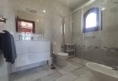 Chalet independiente con terreno en venta en la España, Nerja, ref: TR320516 foto