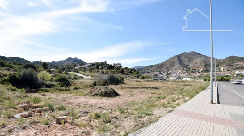 Castellón - la Vall d'Uixó - 1152m2