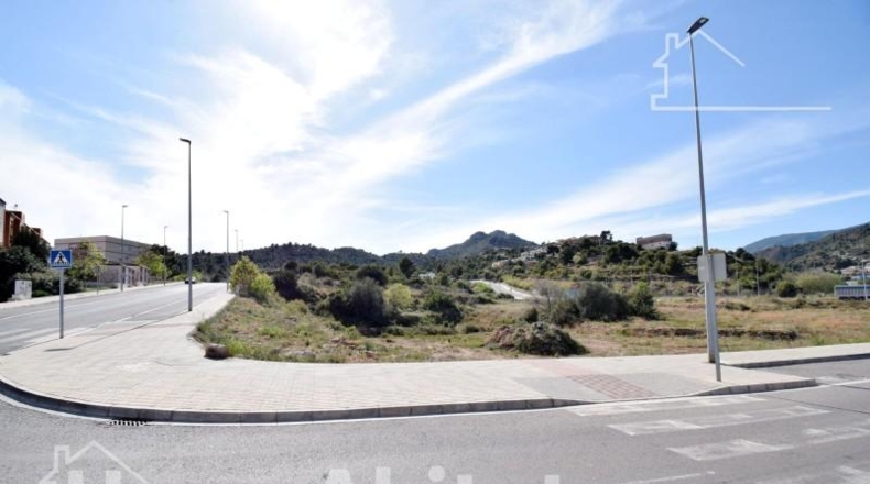 Castellón - la Vall d'Uixó - 1152m2