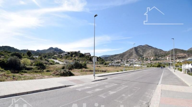 Castellón - la Vall d'Uixó - 1152m2