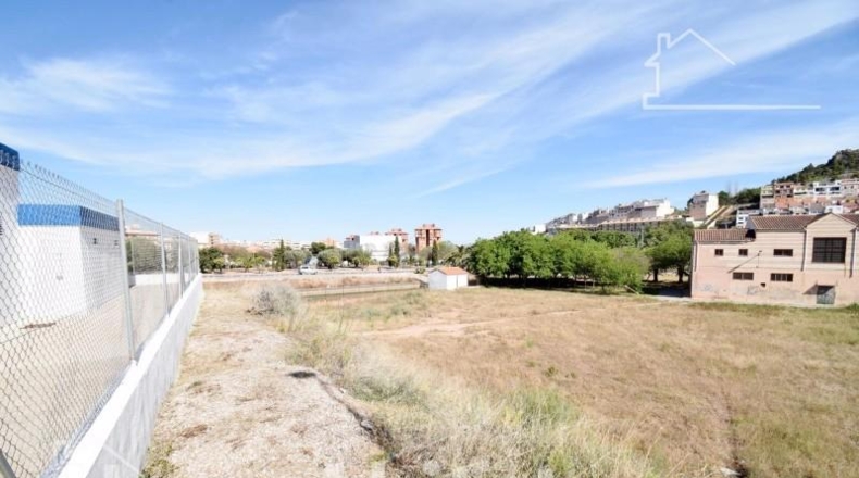 Castellón - la Vall d'Uixó - 1152m2