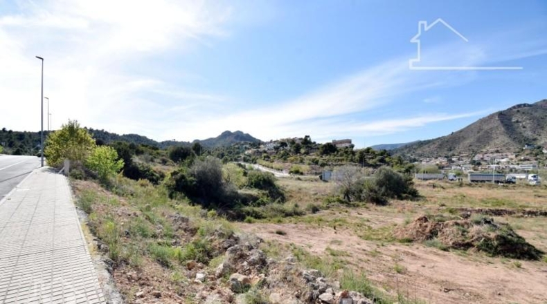 Castellón - la Vall d'Uixó - 1152m2