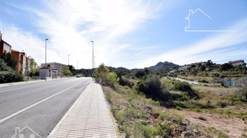 Castellón - la Vall d'Uixó - 1152m2