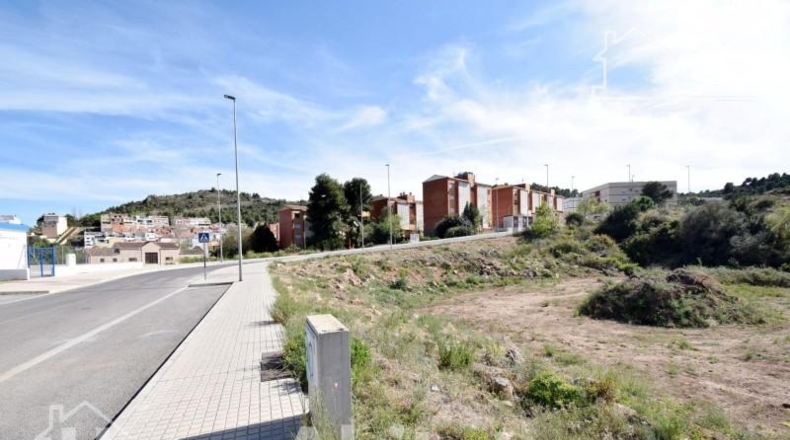 Castellón - la Vall d'Uixó - 1152m2