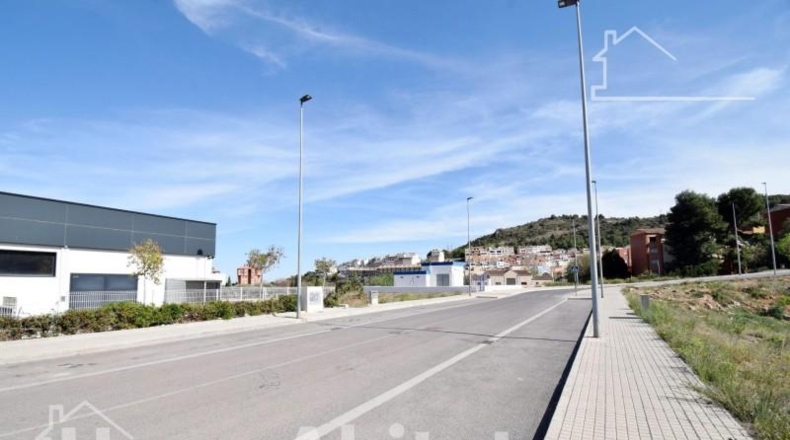 Castellón - la Vall d'Uixó - 1152m2