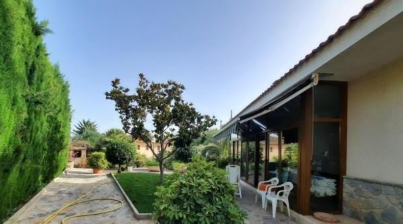 Alicante - Novelda - 2000m2