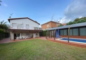 Chalet independiente con terreno en venta en la España, el Vendrell, ref: TR181364 foto