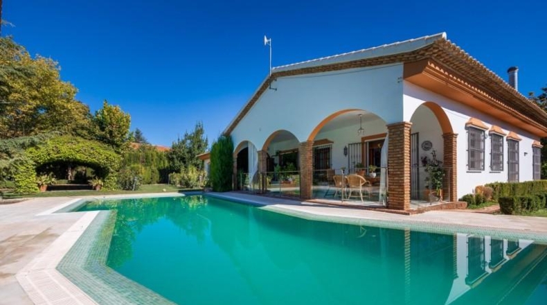 Granada - Baza - 780m2