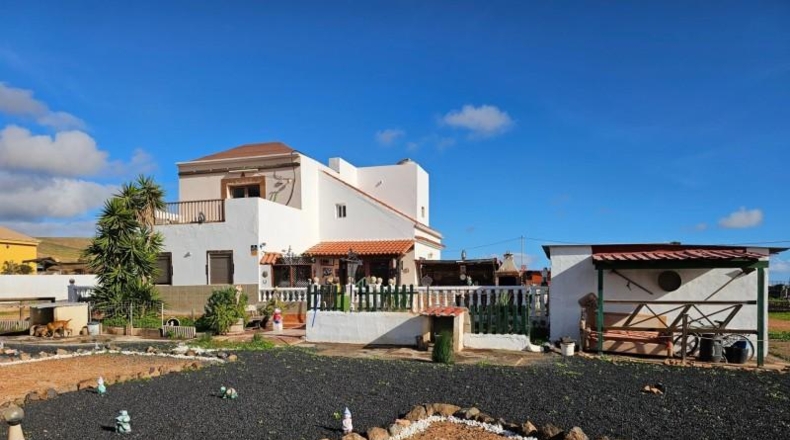 Лас-Пальмас - Puerto del Rosario - 6243m2