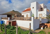Detached villa with land for sale on España, Puerto del Rosario, ref: TR379996 photo