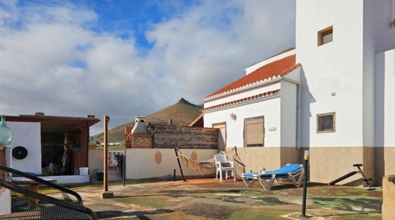 Лас-Пальмас - Puerto del Rosario - 6243m2