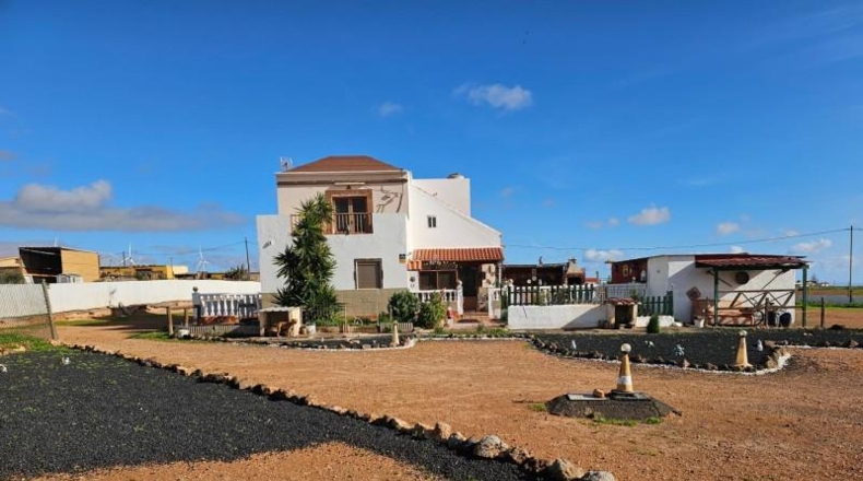 Лас-Пальмас - Puerto del Rosario - 6243m2