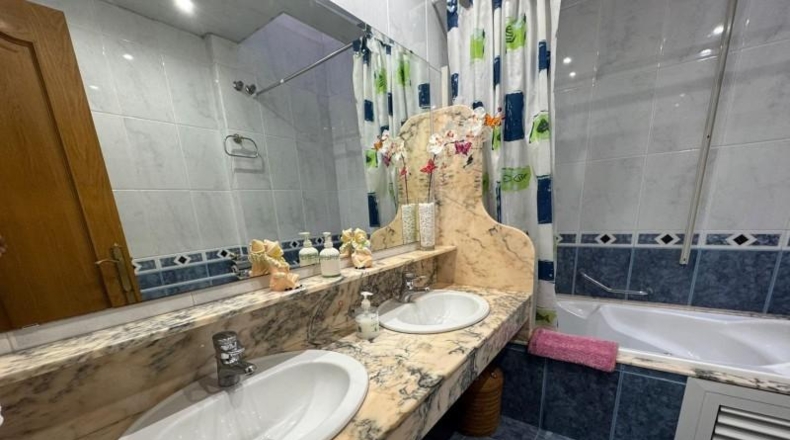 Barcelona - Cornellà de Llobregat - 291m2