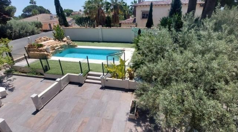 Alicante - San Vicente del Raspeig - 1400m2