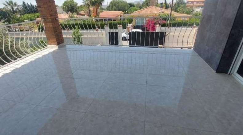 Alicante - San Vicente del Raspeig - 1400m2