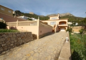 Xalet independent amb terreny en venda a la España, Calp, ref.: TR134109 foto