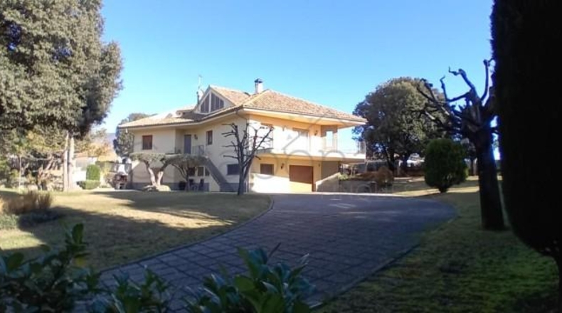 Barcelona - Sant Vicenç de Torelló - 2122m2
