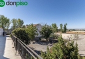 Chalet independiente con terreno en venta en la España, Granada, ref: TR238869 foto