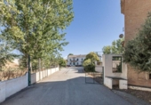 Chalet independiente con terreno en venta en la España, Granada, ref: TR238872 foto